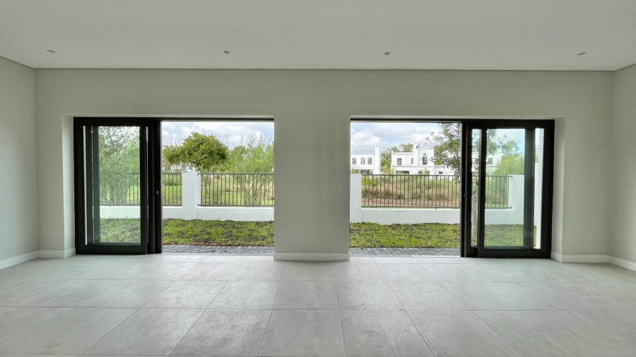 To Let 4 Bedroom Property for Rent in Croydon Gardens Estate Western Cape